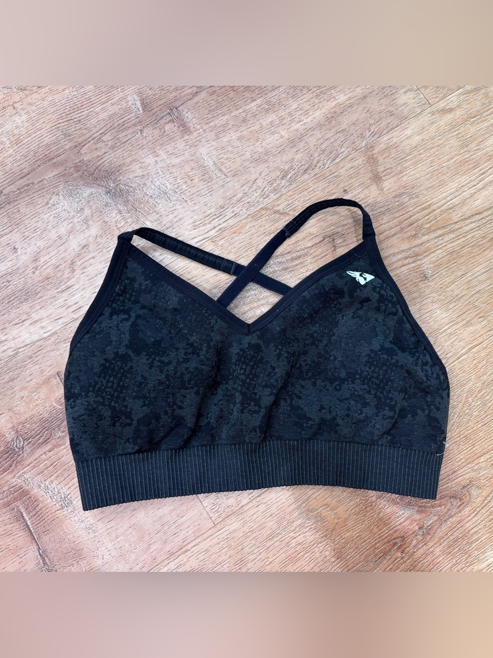 Gymshark Black Cross-Back Seamless Sports Bra